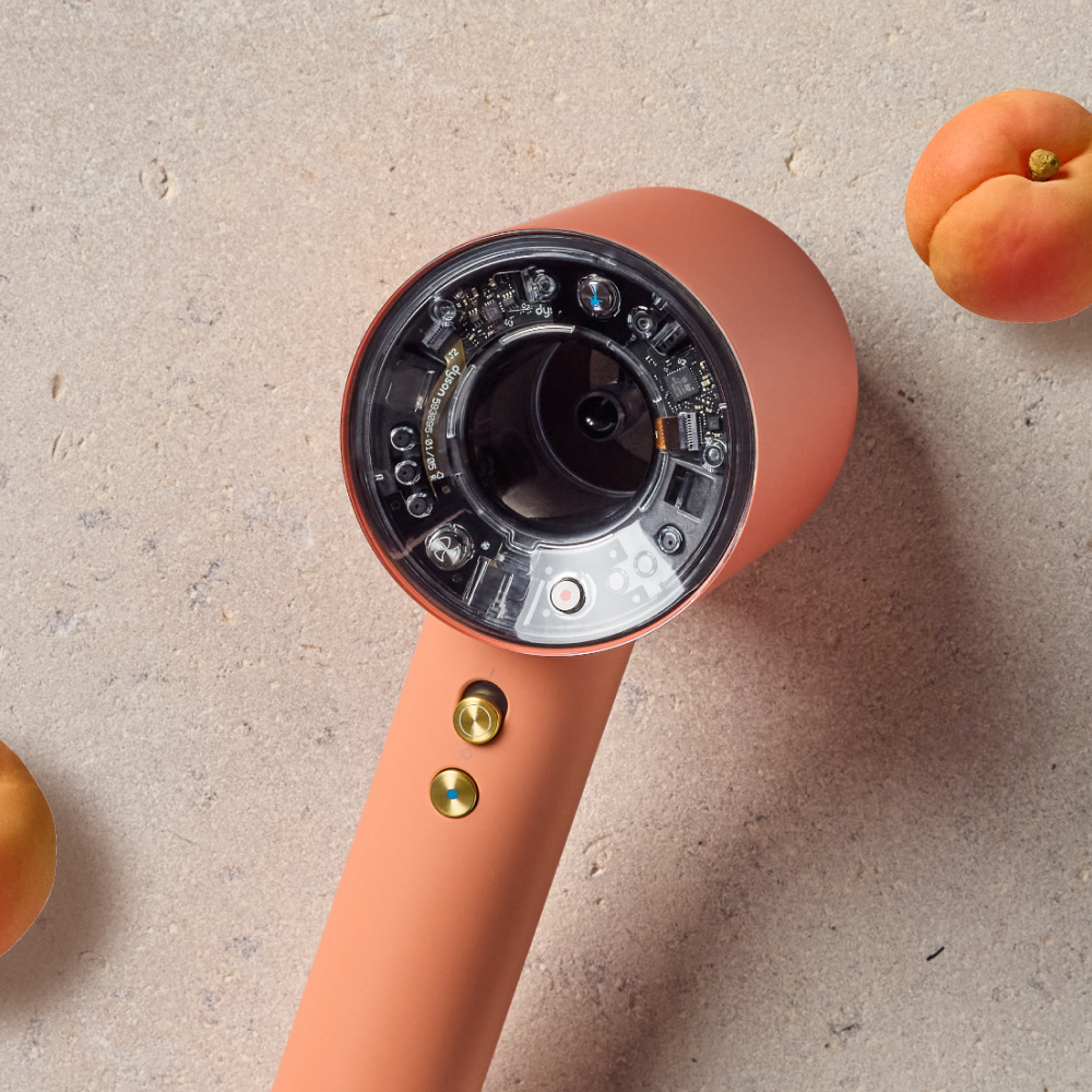 Navržený pro různé typy vlasů